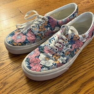 Vans Authentic Skate Shoe 8.5